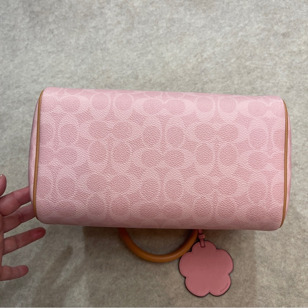 Coach 2026 Powder Pink Medium Rowen - Picture 7 of 16